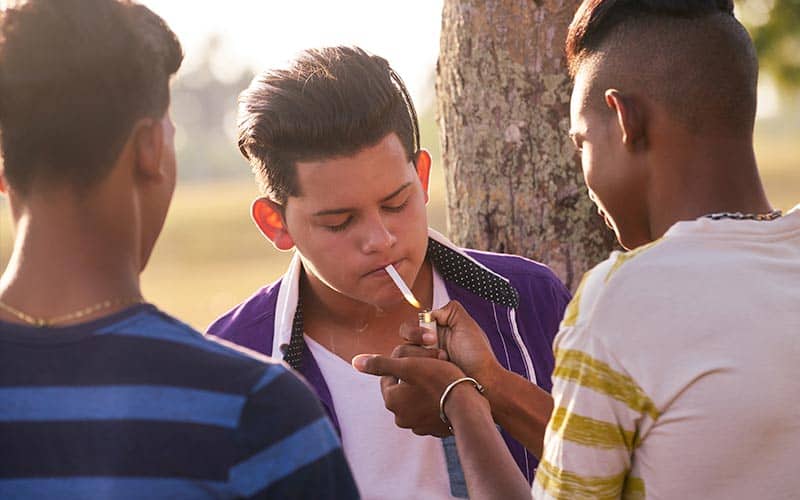 why do teens smoke peer pressure